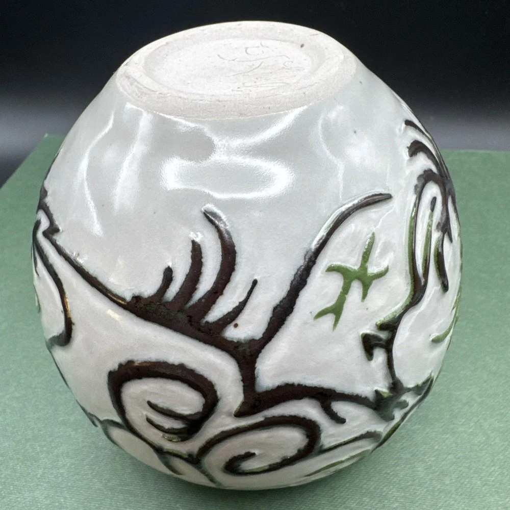 Studio Art Pottery Vase BF Gillen Incised Raised Black Green Abstract Design‎ 5